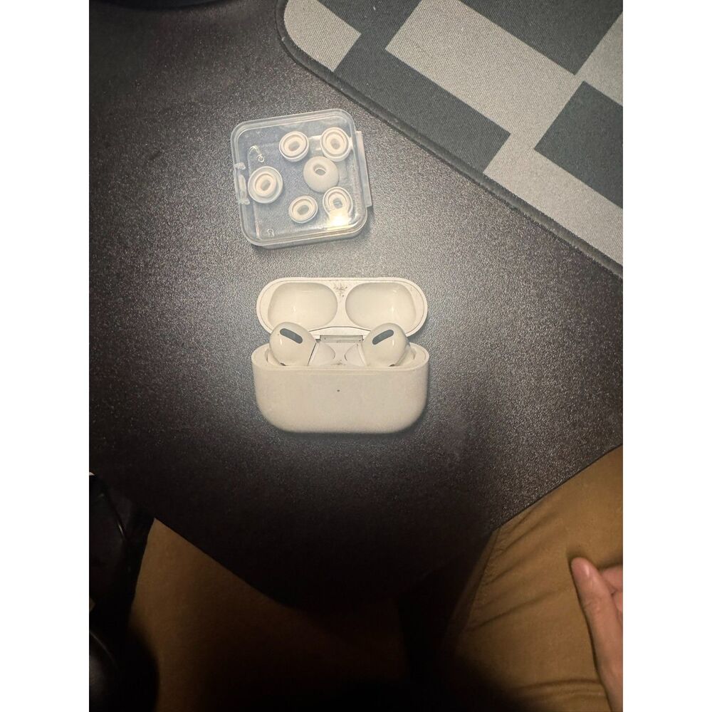 Apple AirPods Pro (1st Gen) with MagSafe Charging Case - Fully Functional